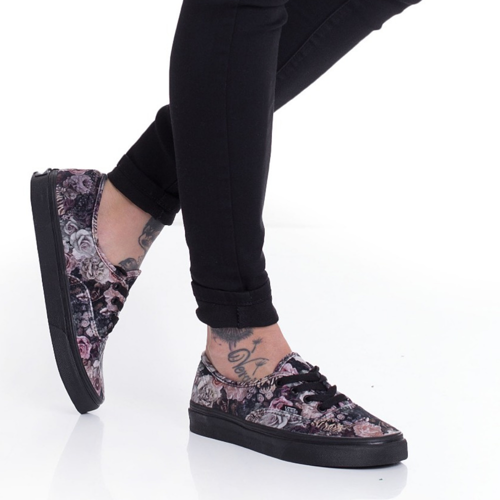🆕 VANS Velvet Printed Sneakers - Picture 6 of 6